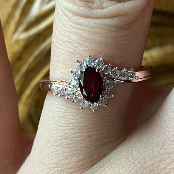 Anthill Garnet Sterling Silver Halo Ring Size 8 - Picture 1 of 8